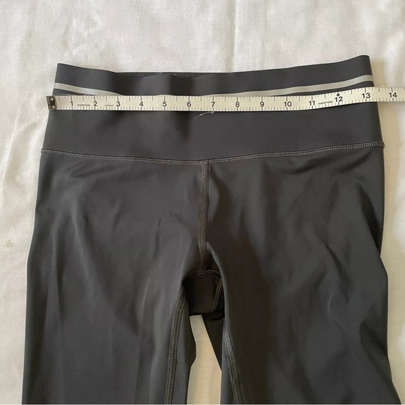 Athleta Small LOT of Two Leggings ~ Sonic Reflective & High Traverse Floral - Picture 12 of 16